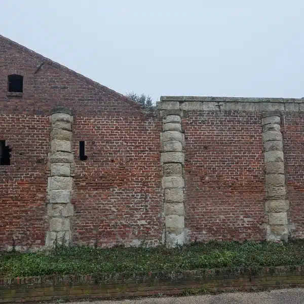 vestige d’un monastère à Awoingt